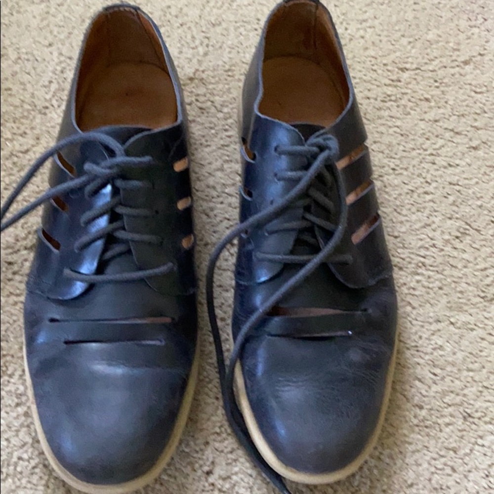 Born oxfords